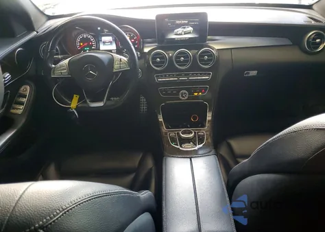 2017 Mercedes-Benz C 300 z USA, uszkodzony, nr VIN 55SWF4JB4HU216042